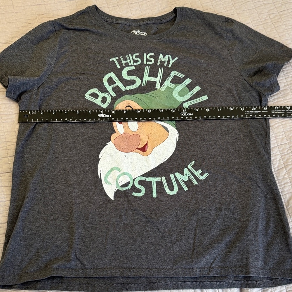 Disney Snow White Bashful "This Is My Bashful Costume" Graphic Tee - Size XL - Picture 5 of 6